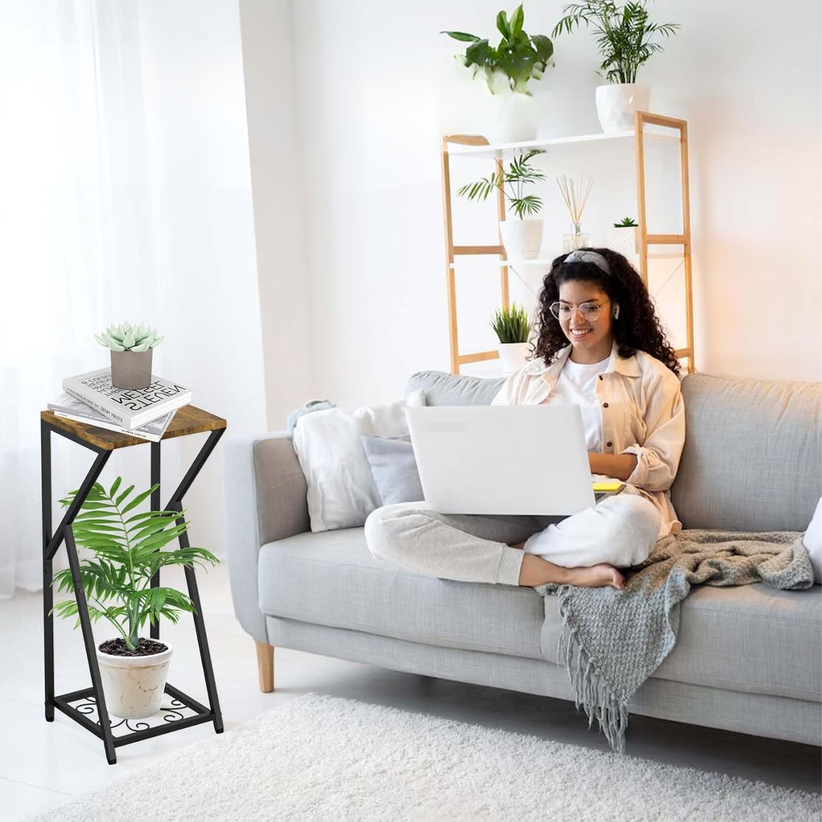 Soporte para plantas de 2 niveles, estructura metálica con estante de madera, ideal para interior, balcón y terraza